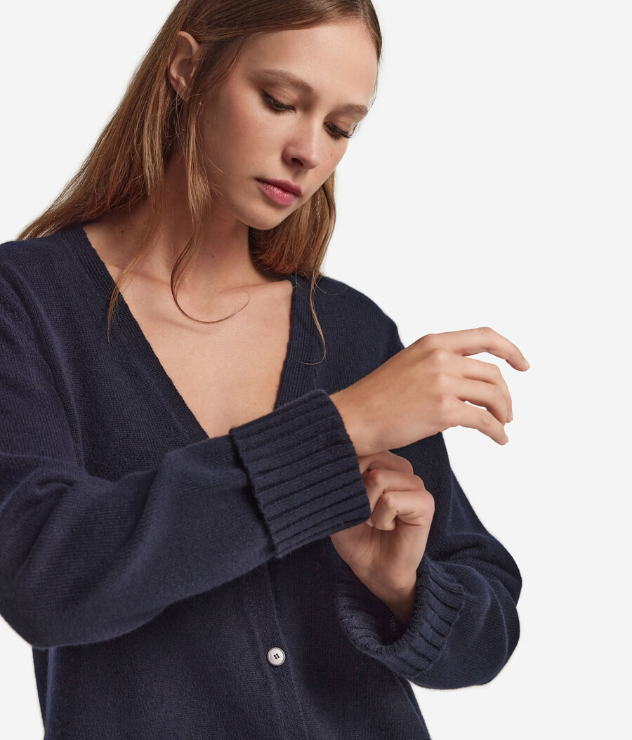 ultraweicher kaschmir-cardigan mit v-ausschnitt