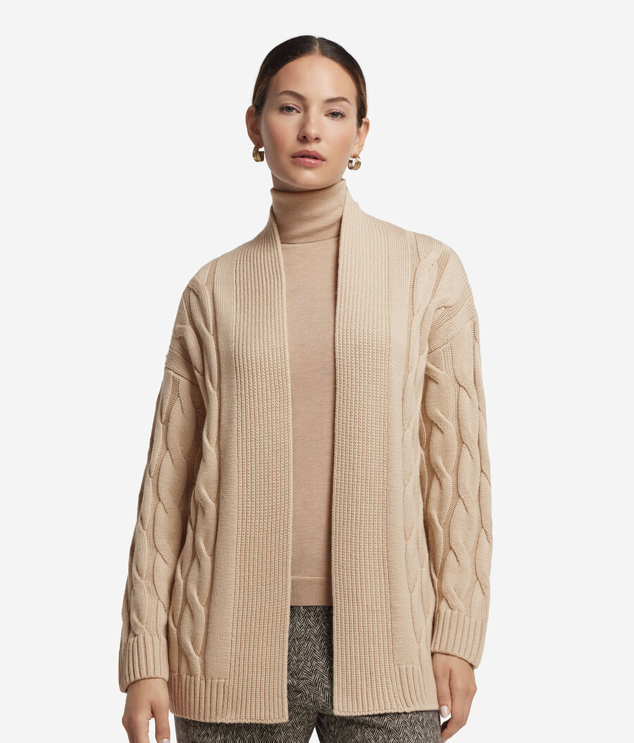 zopfstrick-strickjacke aus wolle