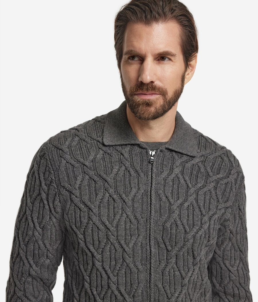 zopfstrick-strickjacke aus wolle