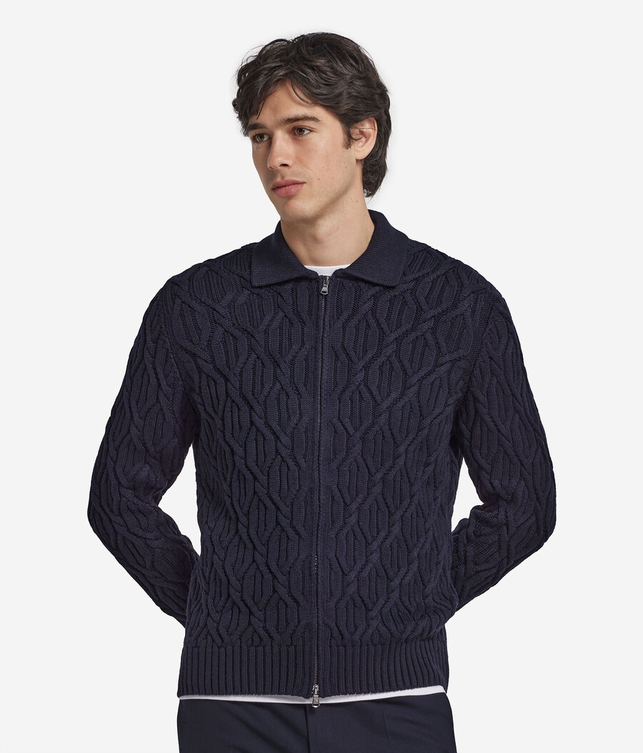 zopfstrick-strickjacke aus wolle