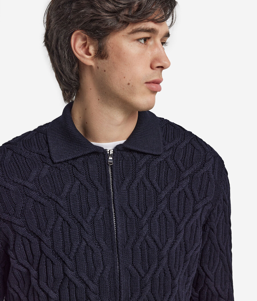 zopfstrick-strickjacke aus wolle