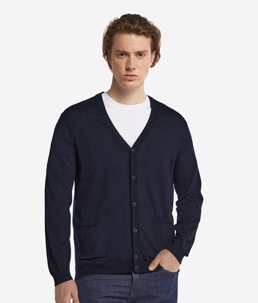 kaschmir-strickjacke mit knöpfen