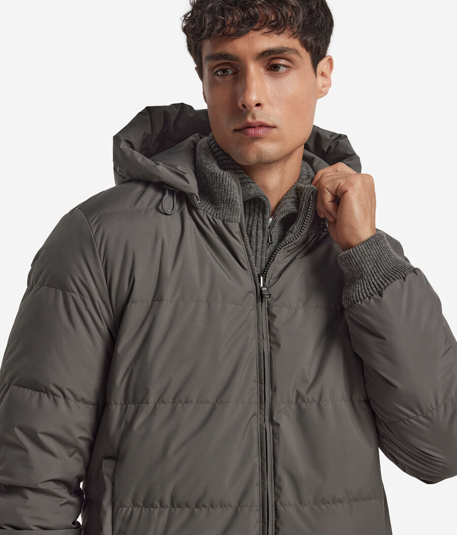 wendbare daunenjacke mit kaschmir-zopfmuster