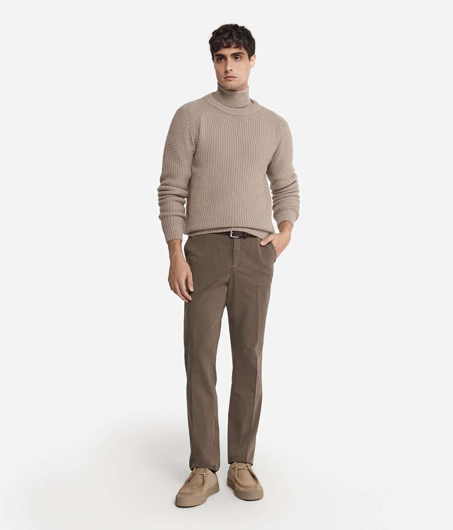 gerippter ultraweicher kaschmirpullover mit rundhalsausschnitt
