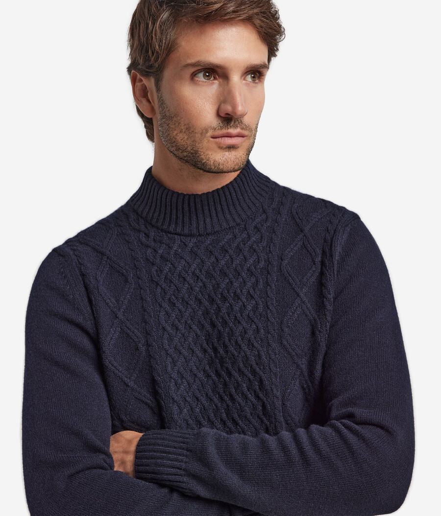 rollkragenpullover mit fischermotiv aus ultraweichem kaschmir