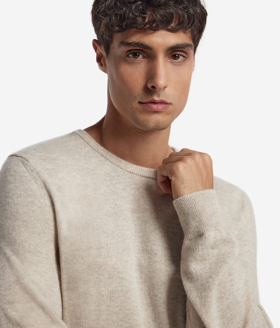 ultraweicher kaschmirpullover mit rundhalsausschnitt
