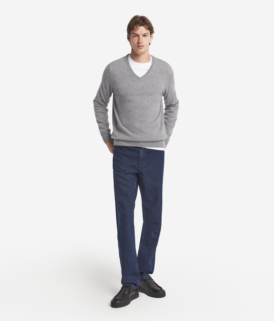 ultraweicher kaschmirpullover mit v-ausschnitt