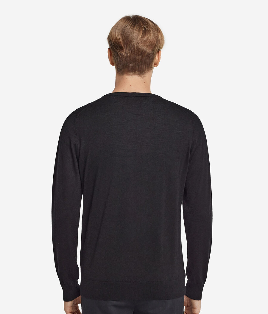ultrafeiner kaschmirpullover mit v-ausschnitt