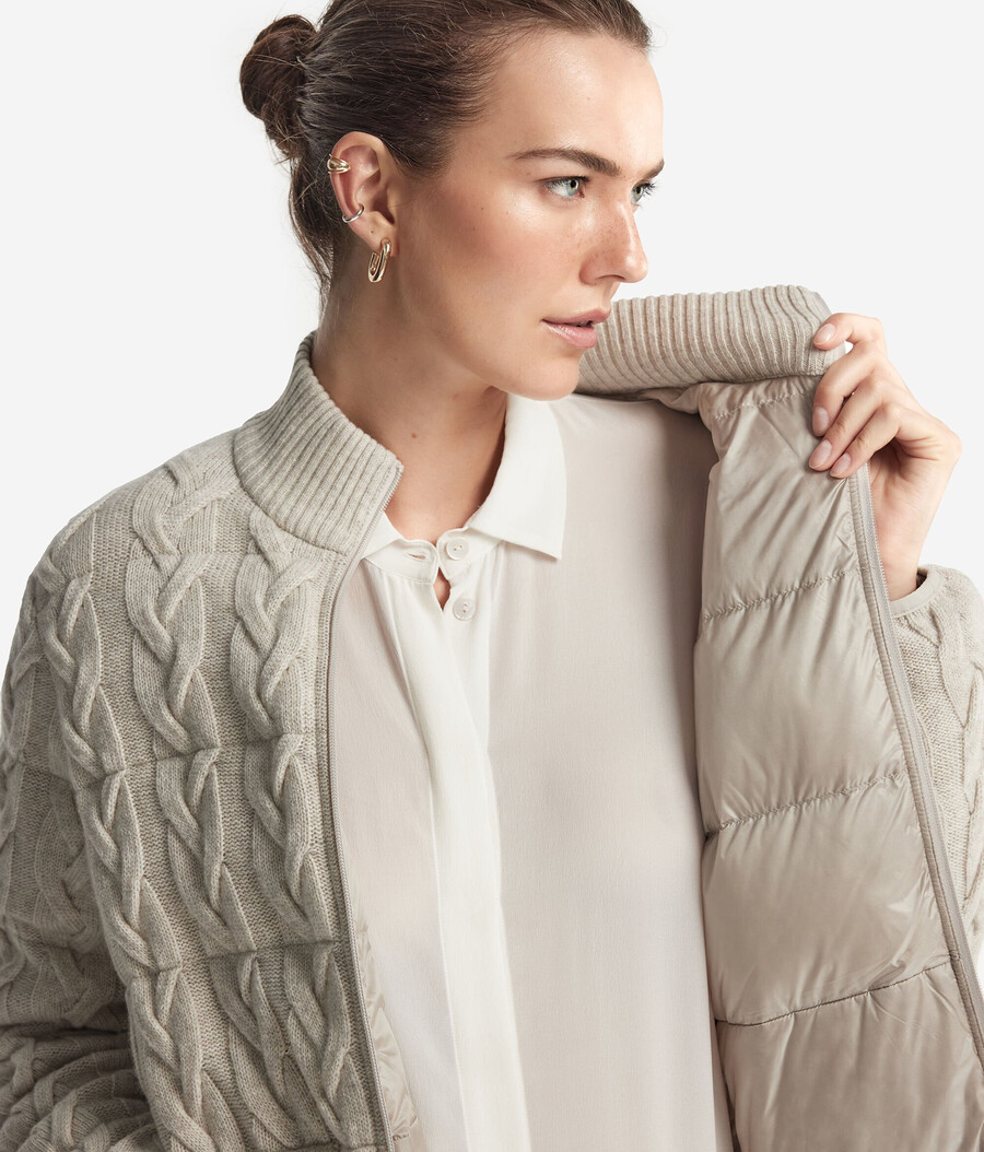 wende-daunenjacke aus kaschmir mit zopfmuster
