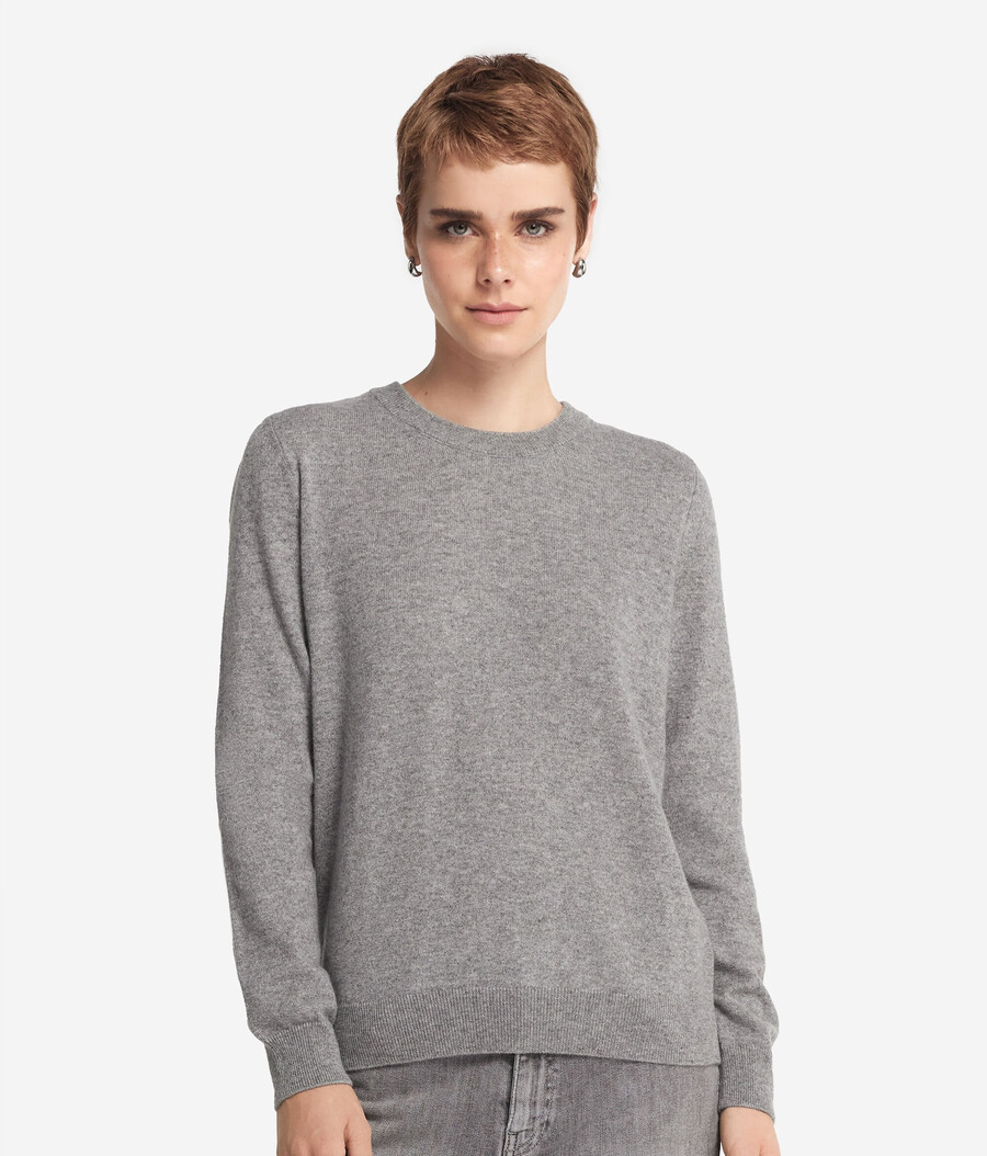 langärmeliger ultraweicher kaschmirpullover mit rundhalsausschnitt