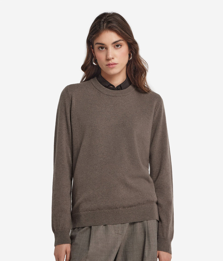 langärmeliger ultraweicher kaschmirpullover mit rundhalsausschnitt