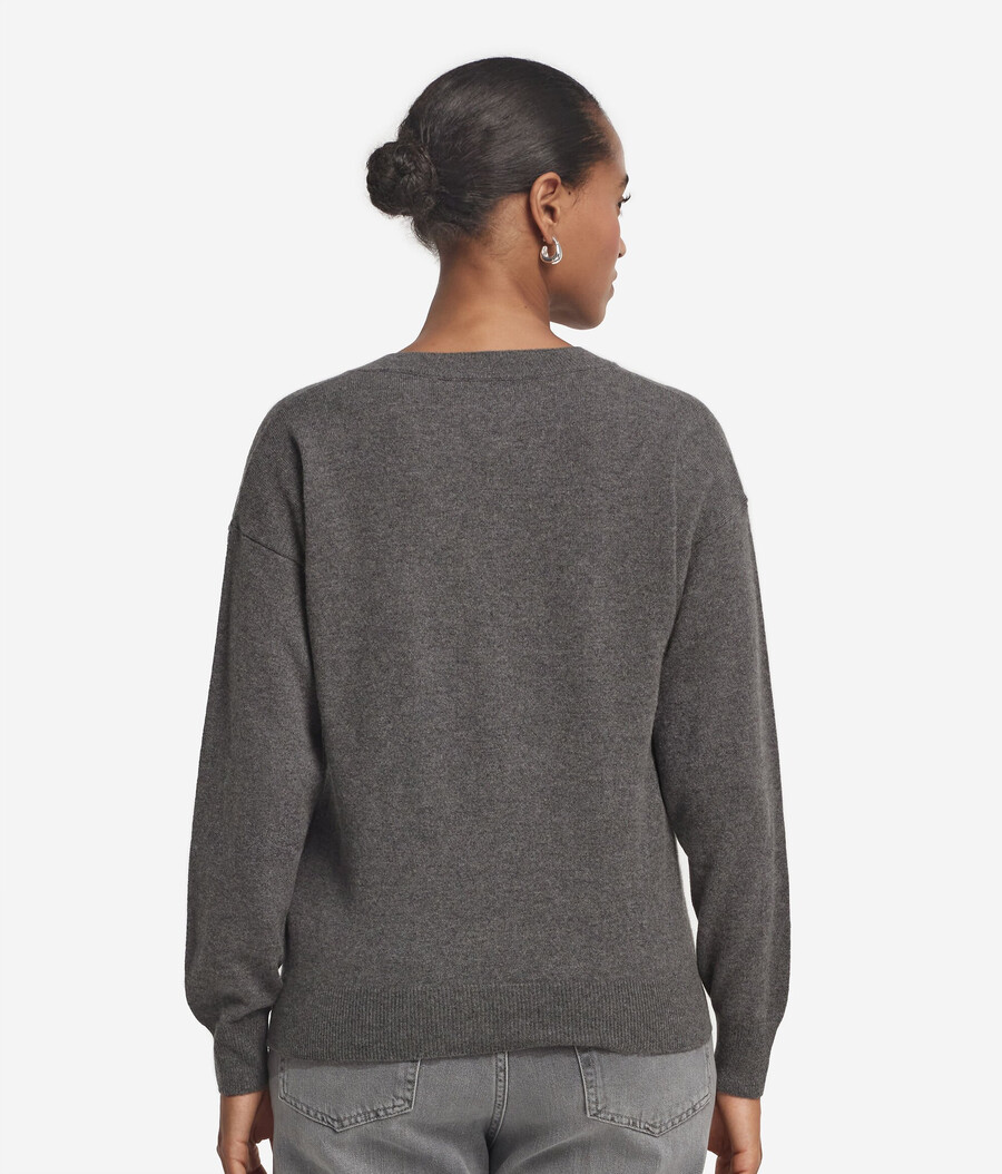 ultraweicher kaschmirpullover mit v-ausschnitt