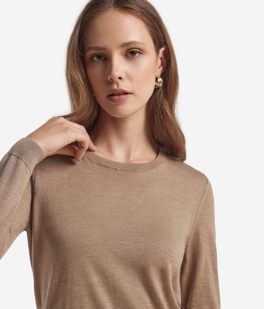 rundhals-pullover aus ultrafeinem kaschmir