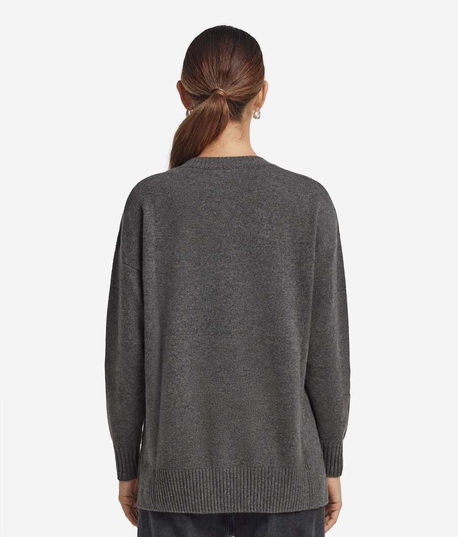 ultraweicher kaschmirpullover mit rundhalsausschnitt und schlitzen