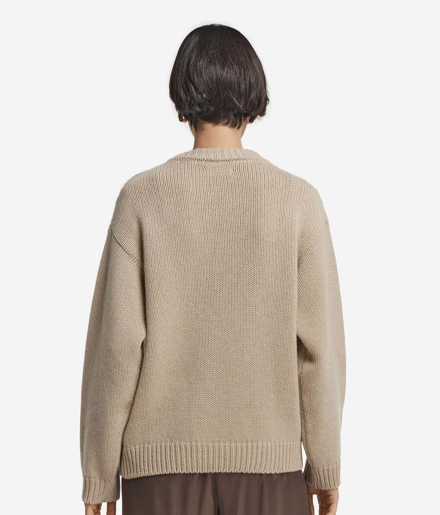 bouclé-kaschmirpullover mit rundhalsausschnitt