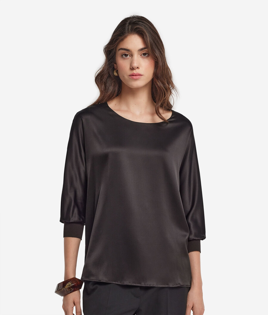 rundhals-pullover aus seidensatin