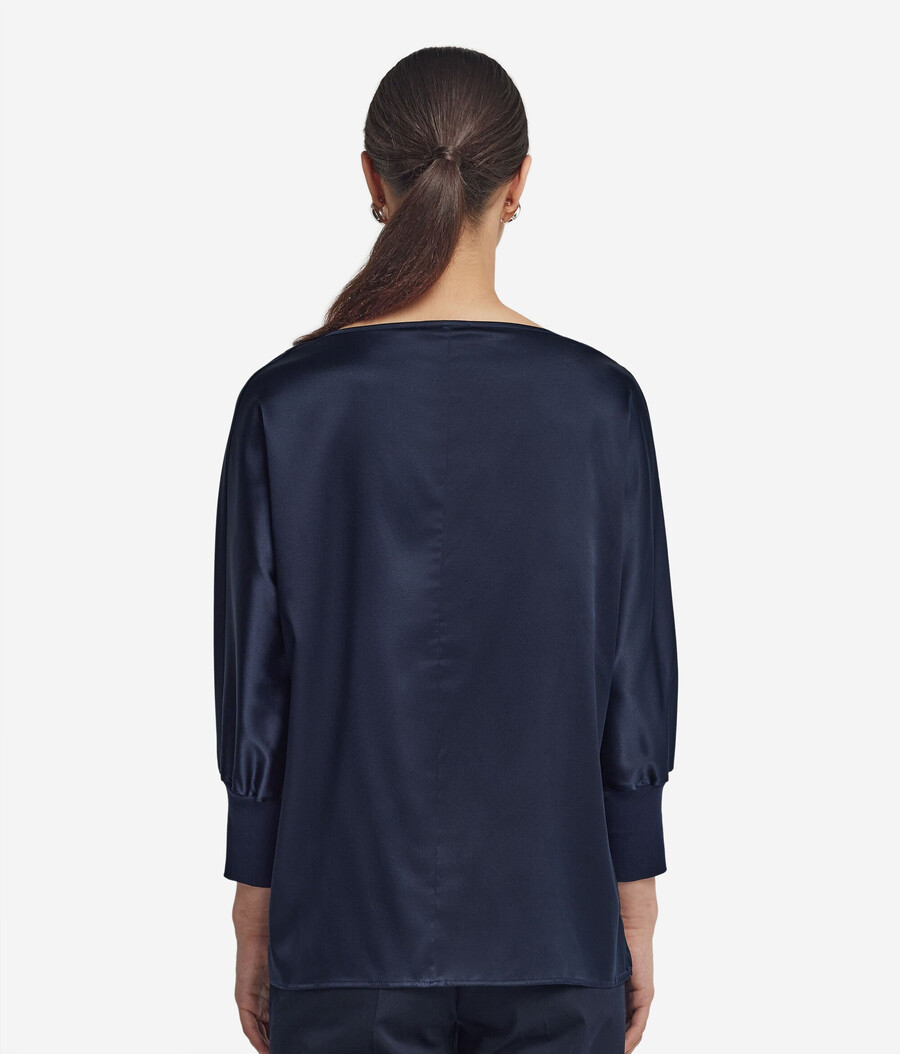 rundhals-pullover aus seidensatin