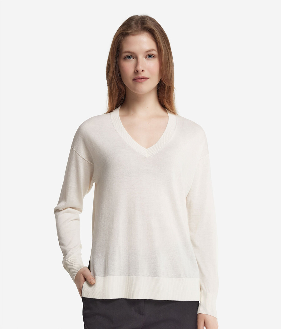 kaschmirpullover mit v-ausschnitt und schlitzen