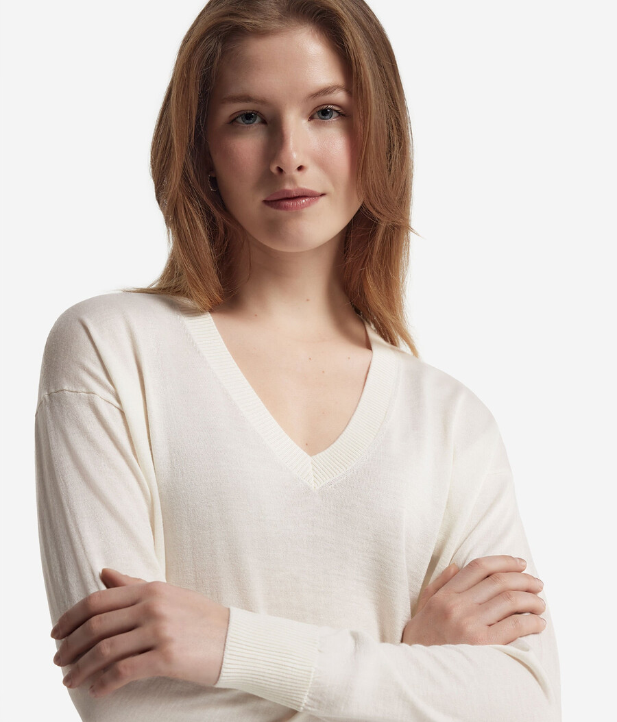 kaschmirpullover mit v-ausschnitt und schlitzen