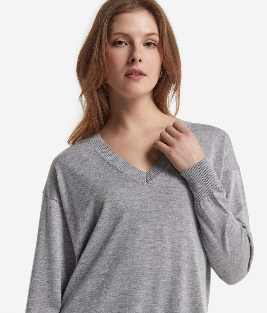 kaschmirpullover mit v-ausschnitt und schlitzen