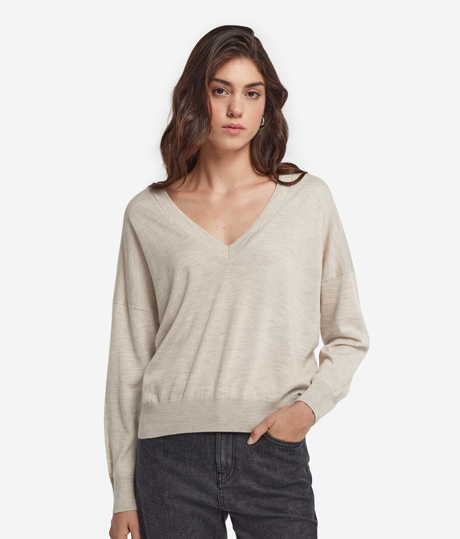 ultrafeiner kaschmirpullover mit doppeltem v-ausschnitt