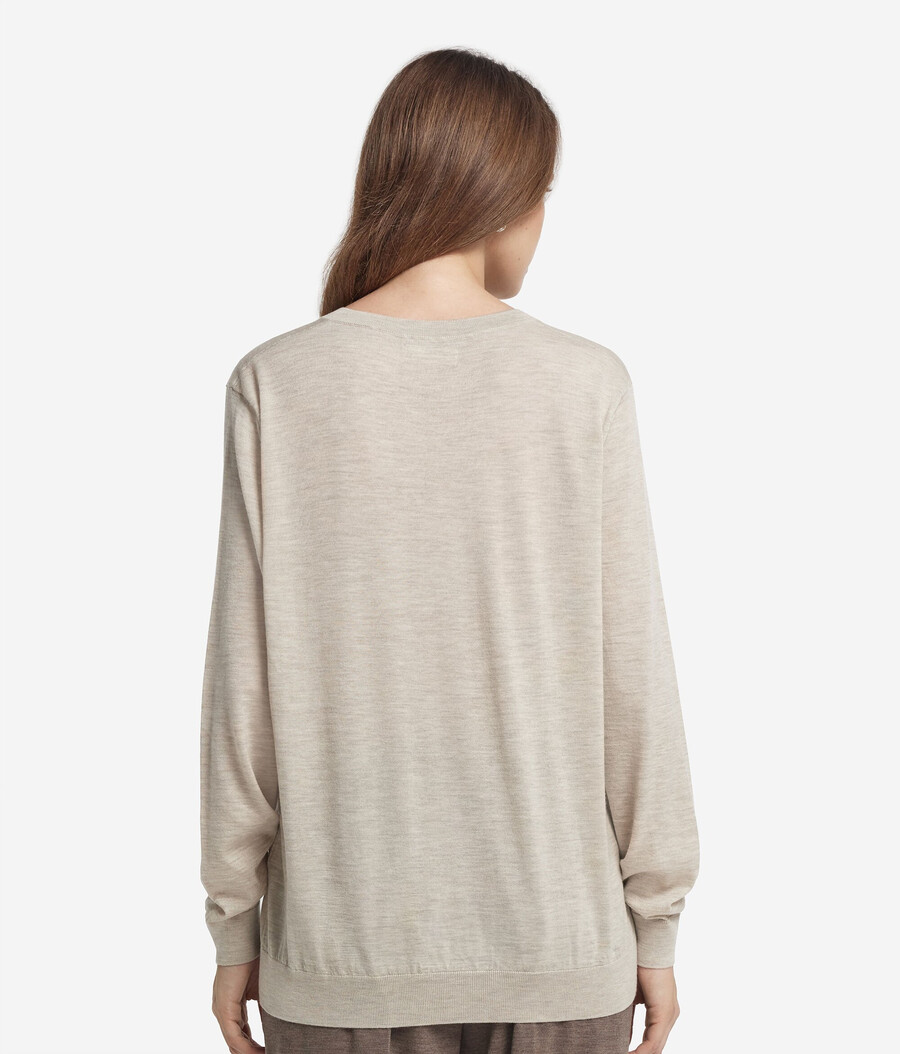 ultrafeiner kaschmirpullover mit v-ausschnitt