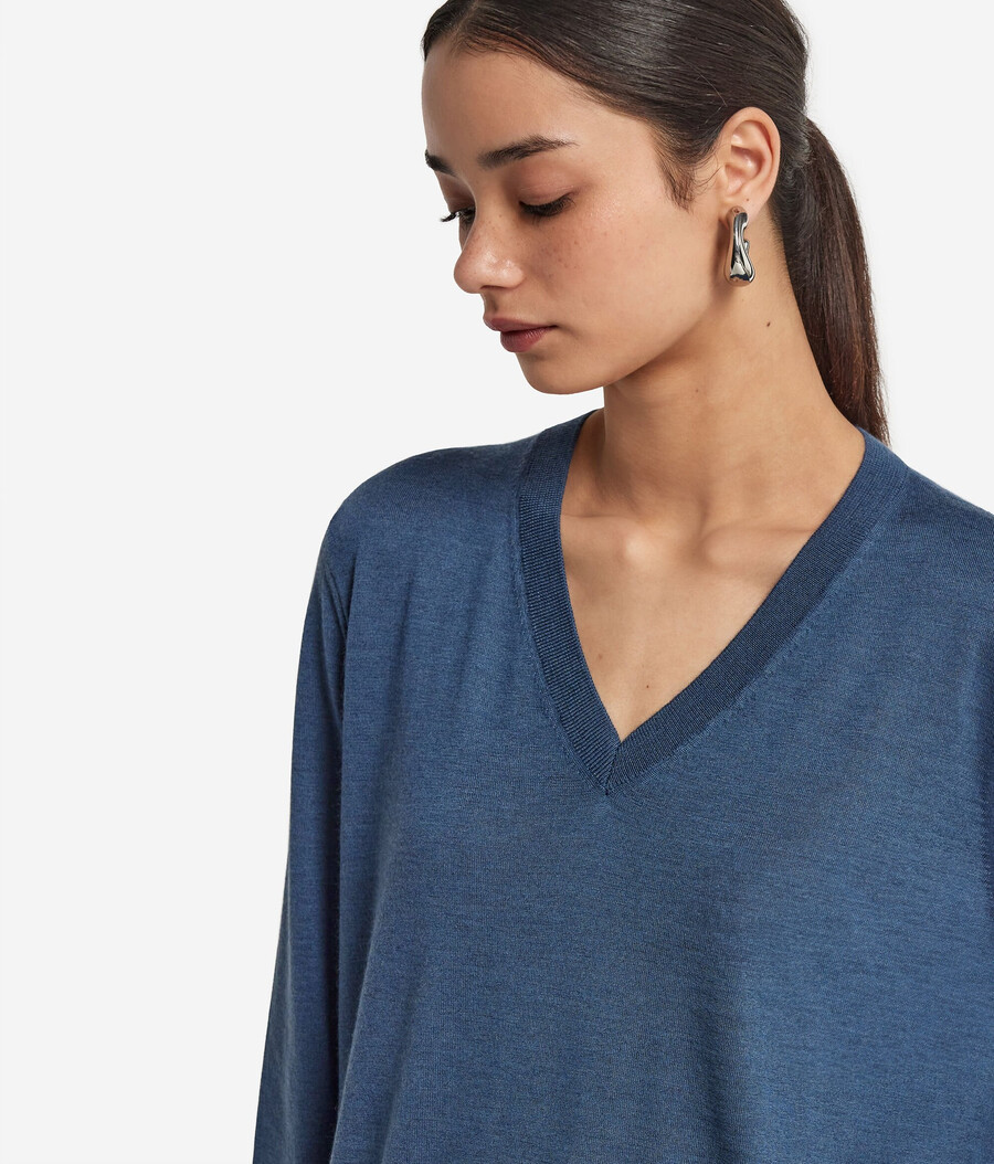ultrafeiner kaschmirpullover mit v-ausschnitt