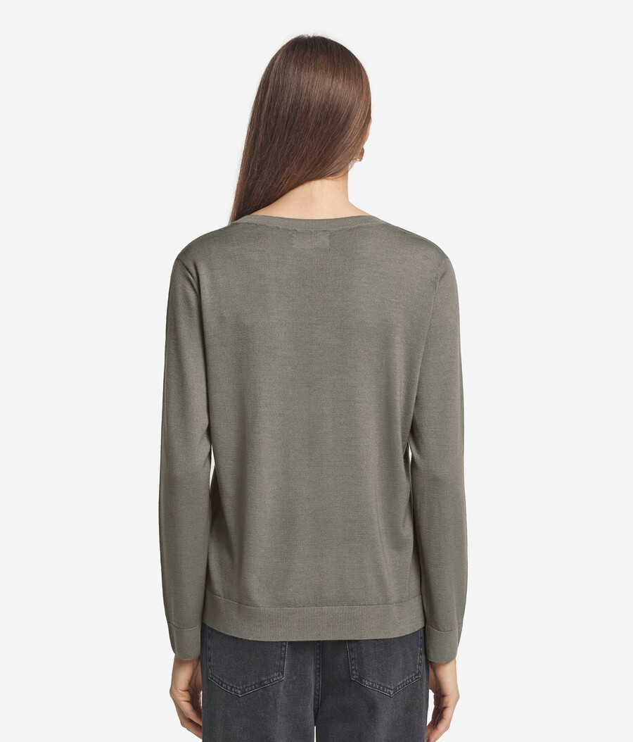 ultrafeiner kaschmirpullover mit v-ausschnitt