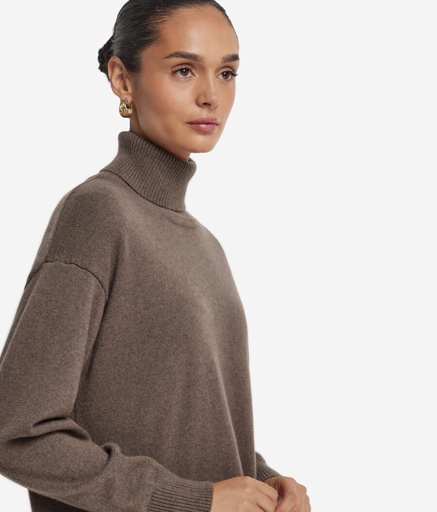 ultraweicher kaschmir-rollkragenpullover mit schlitzen