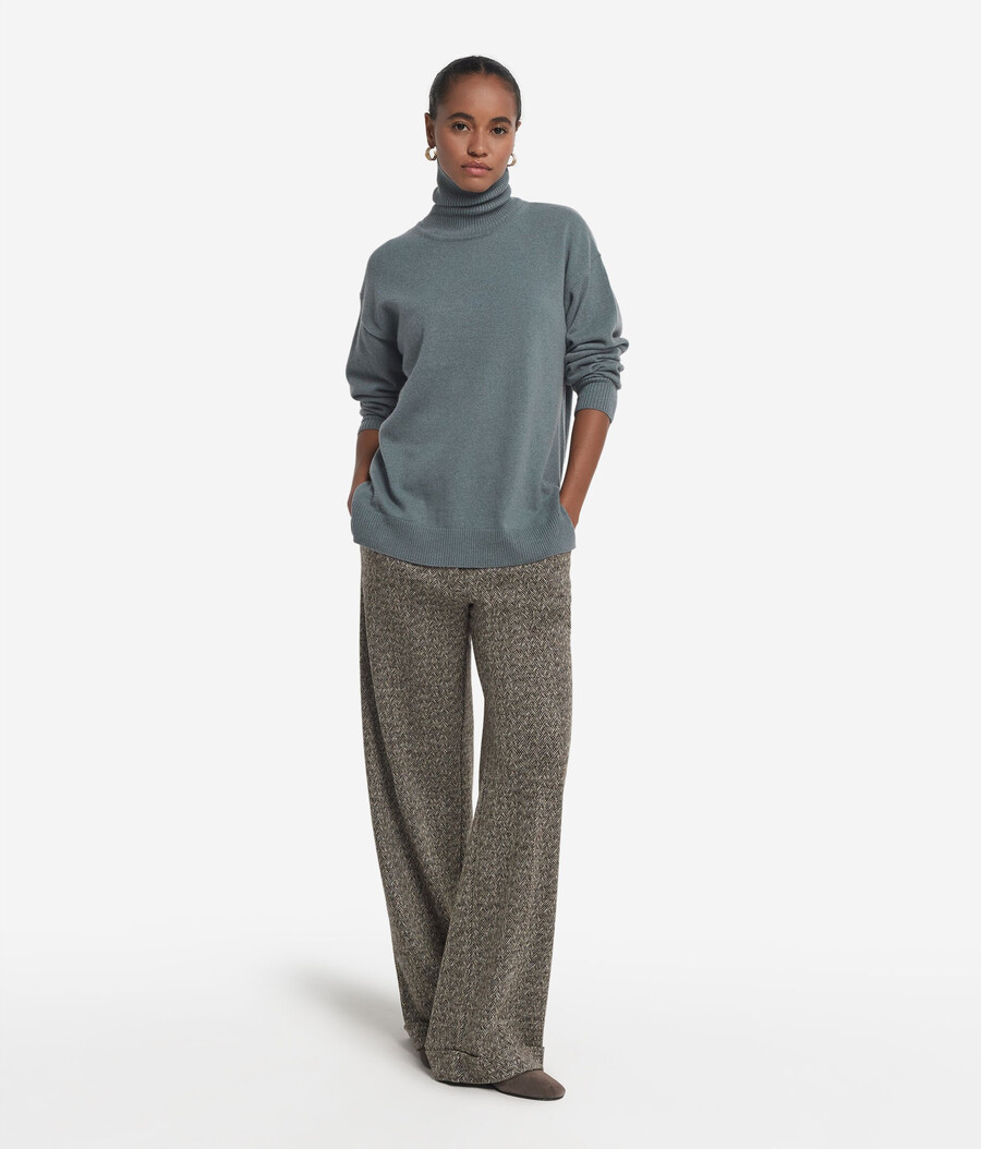 ultraweicher kaschmir-rollkragenpullover mit schlitzen