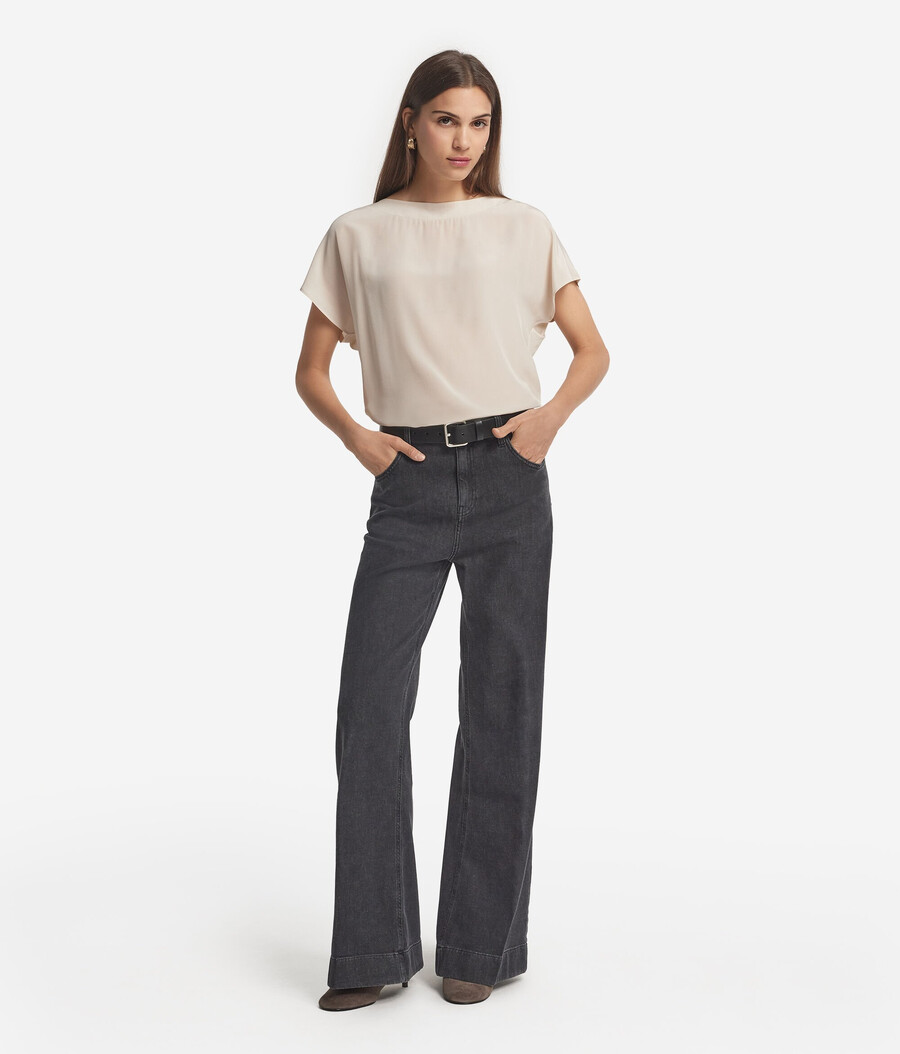 seiden- und modal-t-shirt mit u-boot-ausschnitt