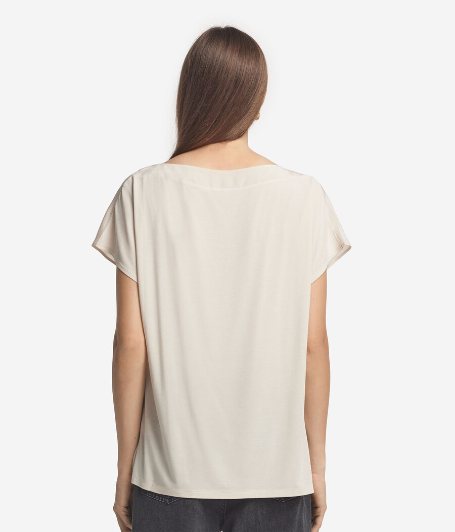 seiden- und modal-t-shirt mit u-boot-ausschnitt