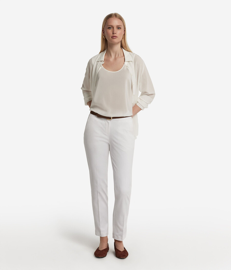 seiden-camisole mit weitem ausschnitt