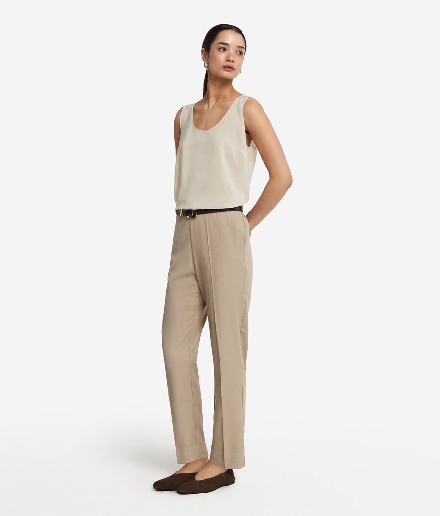 seiden-camisole mit weitem ausschnitt